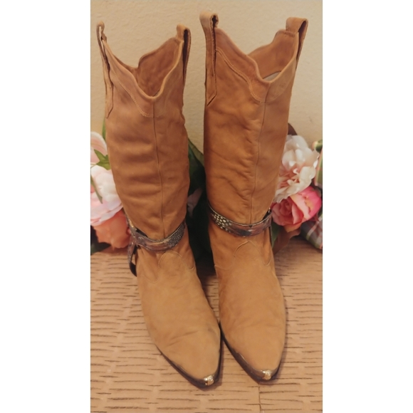 maine woods Shoes - Maine Woods Suede Boots Camel Size 9